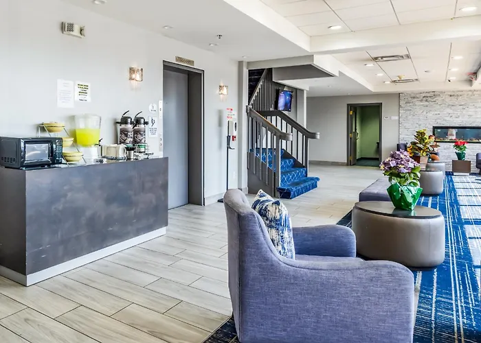 Quality Inn Roseville-Detroit North