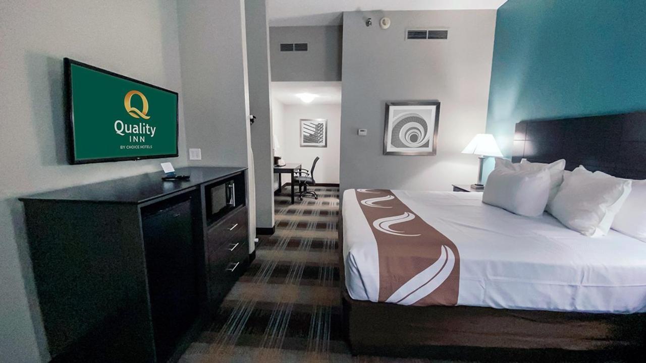 Inn Quality Roseville-detroit North 2*